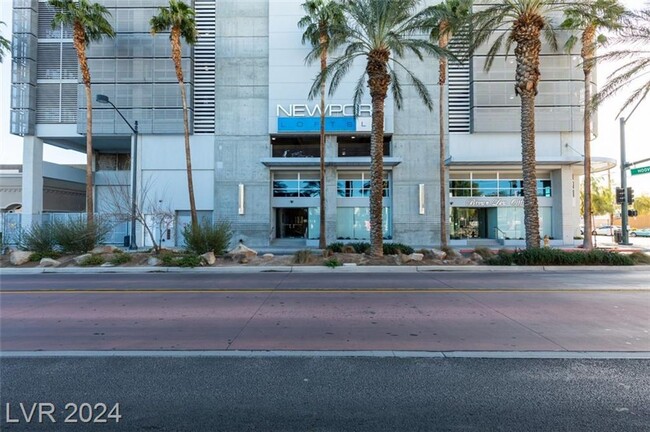 Building Photo - NEWPORT LOFTS--MAGNIFICENT PANORAMIC VIEWS...