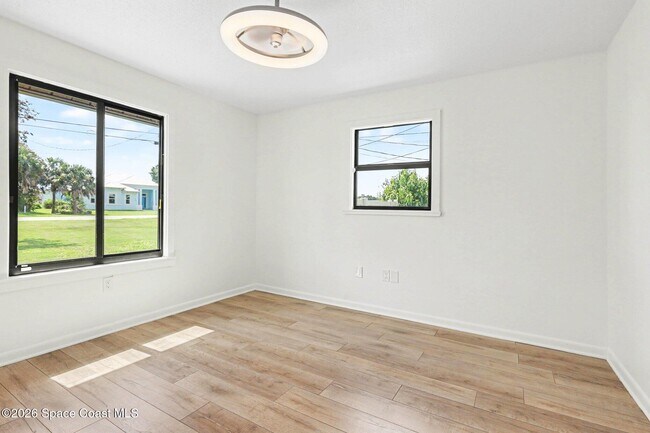 Building Photo - 3200 N Tropical Trail