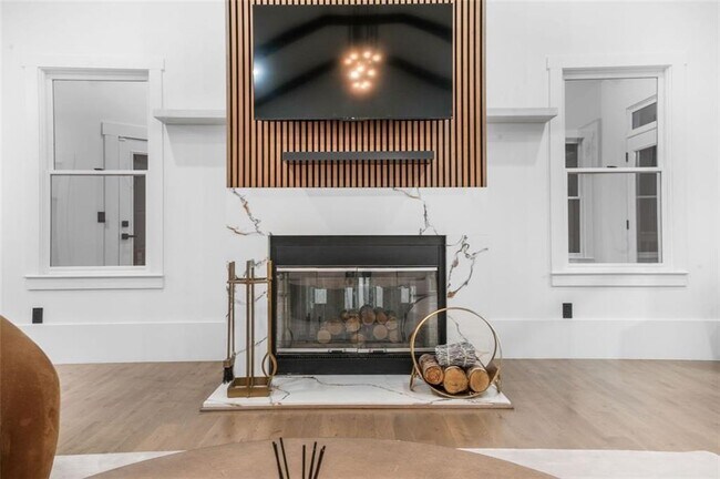 Building Photo - 507 Karen Ln