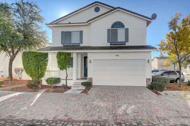 Primary Photo - 10324 Cherry Brook St