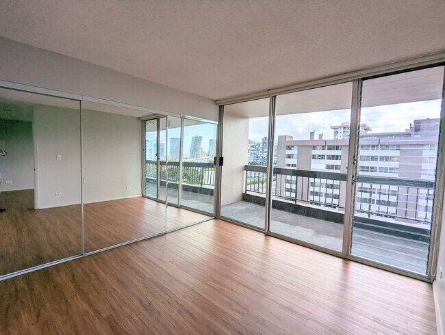 Building Photo - 775 Kinalau Pl