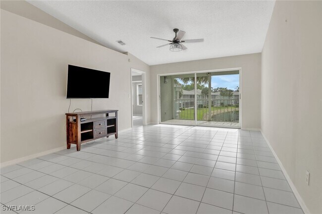 Building Photo - 875 New Waterford Dr