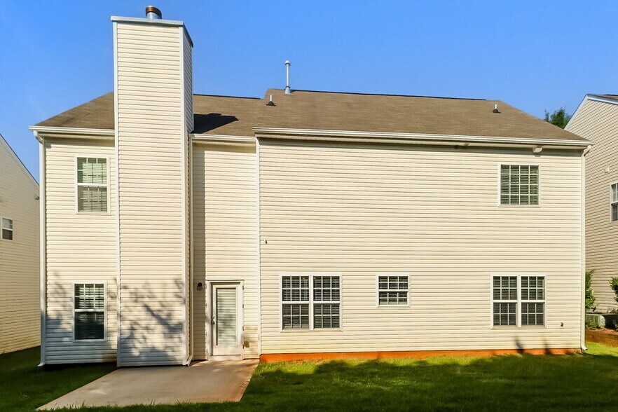 Building Photo - 3314 Hendricks Chapel Ln
