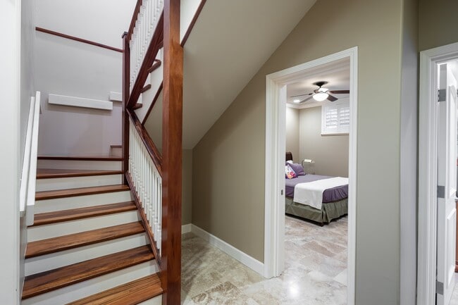 Building Photo - 1170 Kaumailuna Pl