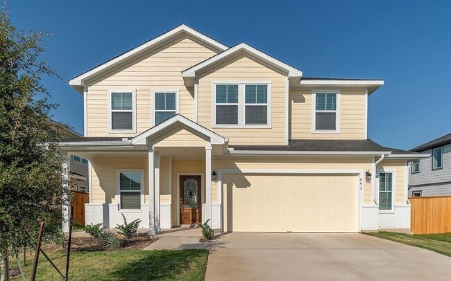 Primary Photo - 457 Blue Hibiscus Dr