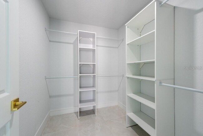 Building Photo - 4643 Bay Crest Dr