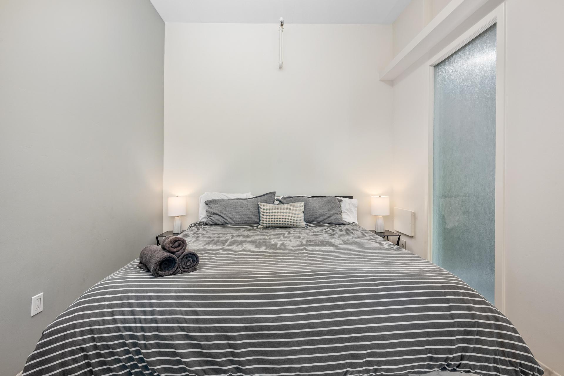 Building Photo - 1025 Island Ave