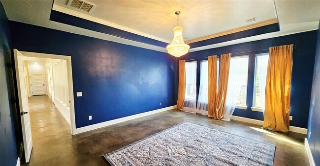 Building Photo - 6301 Hilltop Dr