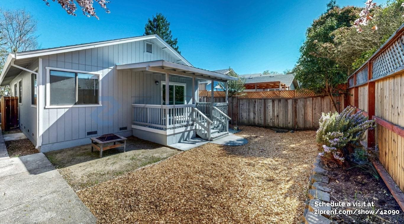 Building Photo - 1017 Stanislaus Way
