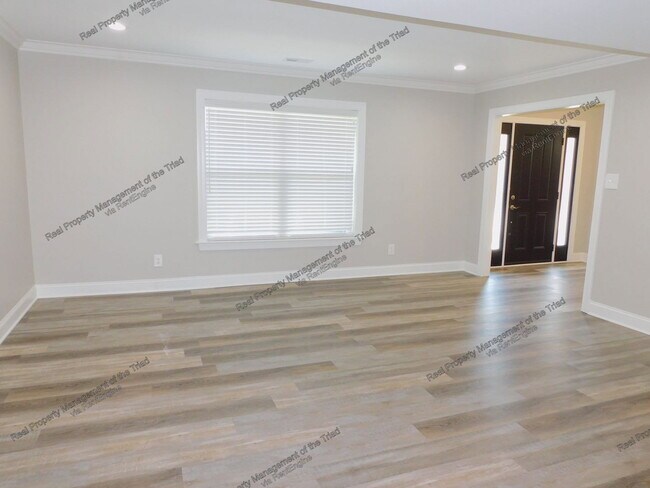 Building Photo - 507 Arrowhead Dr