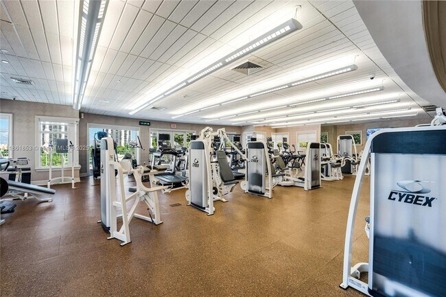 Building Photo - 19900 E Country Club Dr