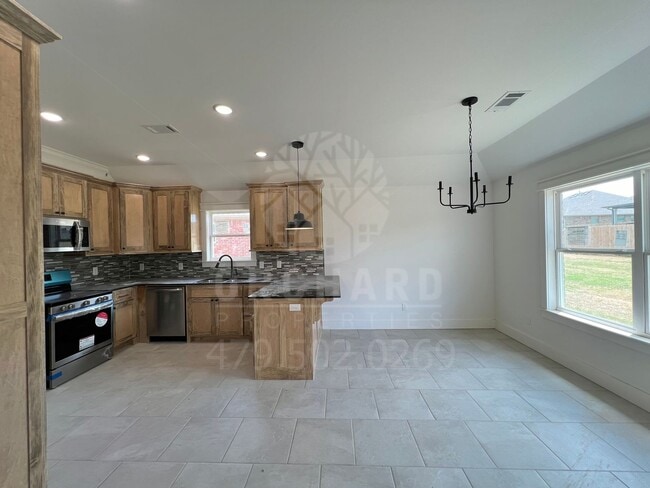Building Photo - Tontitown - Single-Family Home- Gorgeous Hawthorne Plan- 9 Month Lease