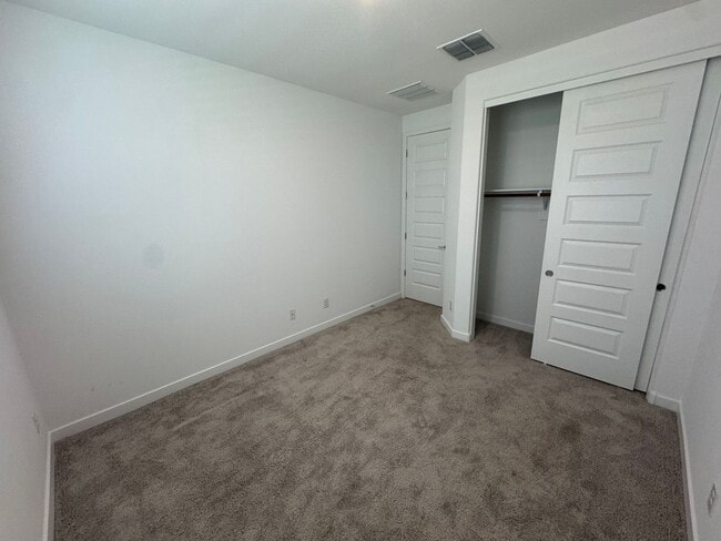 Building Photo - 24515 N 165th Ave