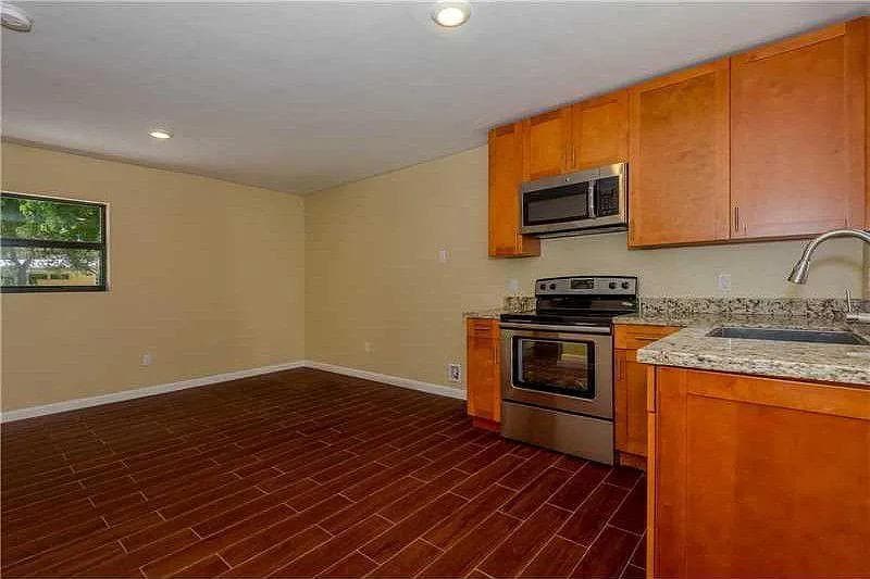 Kitchen 2 - 8360 SW 122nd St