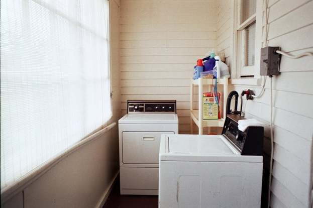 Building Photo - Historic 6-Bed Home Pre-Leasing for August 2026