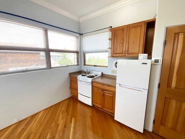Building Photo - 1bd/1ba Apartment with San Diego Bay Views