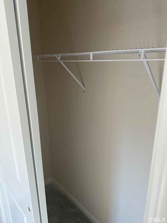 Building Photo - 240 Ribbon Rail St