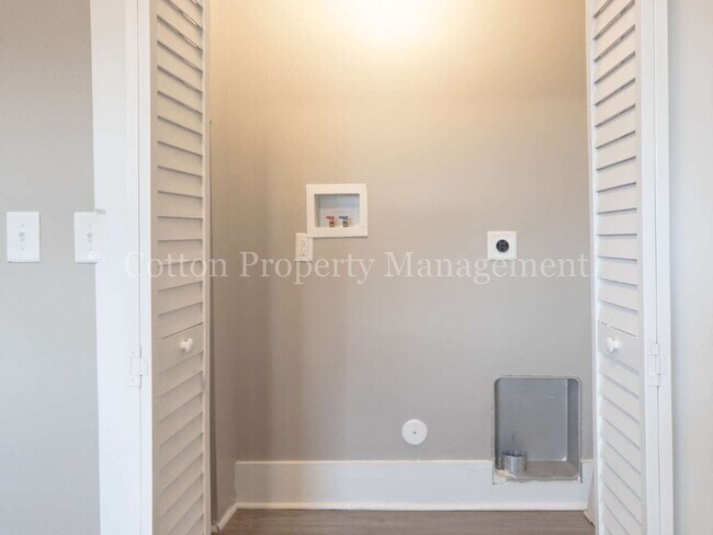Building Photo - 2BR/2BA Home in Downtown Wilmington - $1,500/month- Pet Friendly*