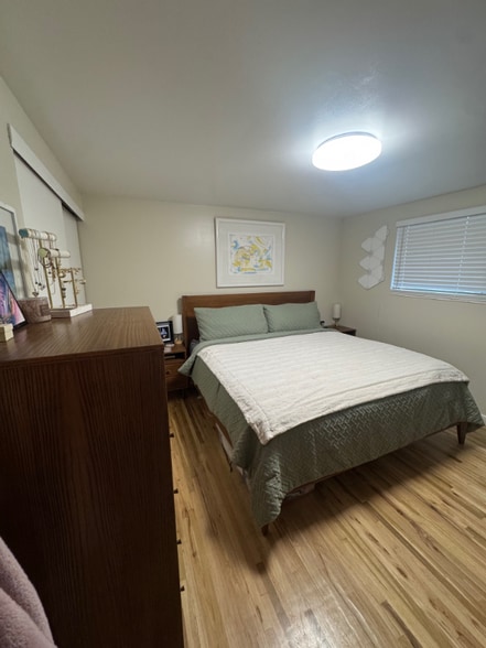 Building Photo - 4524 Balsam Ave