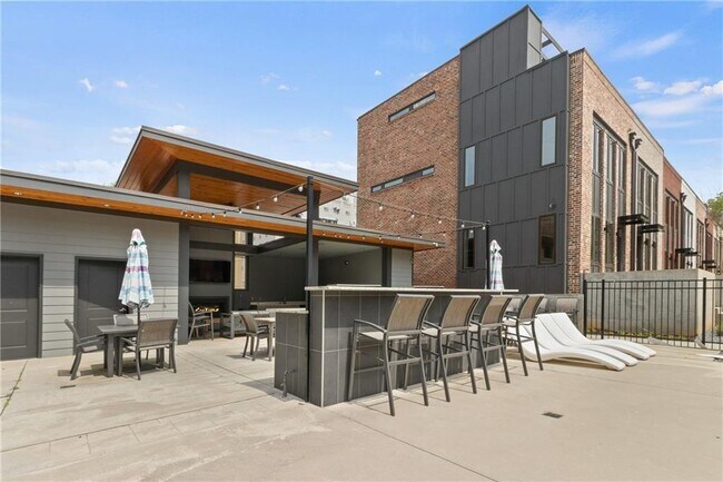 Building Photo - 1292 Chelsea Cir NW