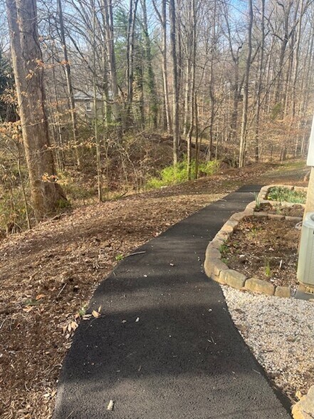 Building Photo - 603 Stagecoach Rd