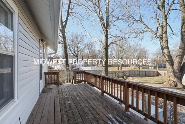 Building Photo - Historic Home in Downtown Lee's Summit