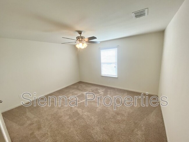 Building Photo - 6181 Daisy Way