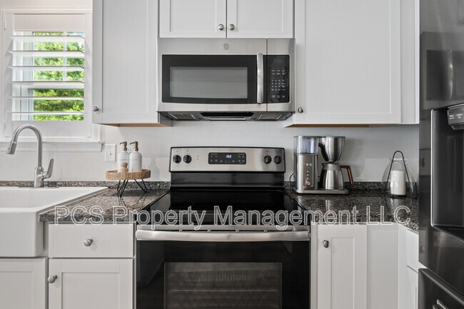 Building Photo - 142 Township Blvd