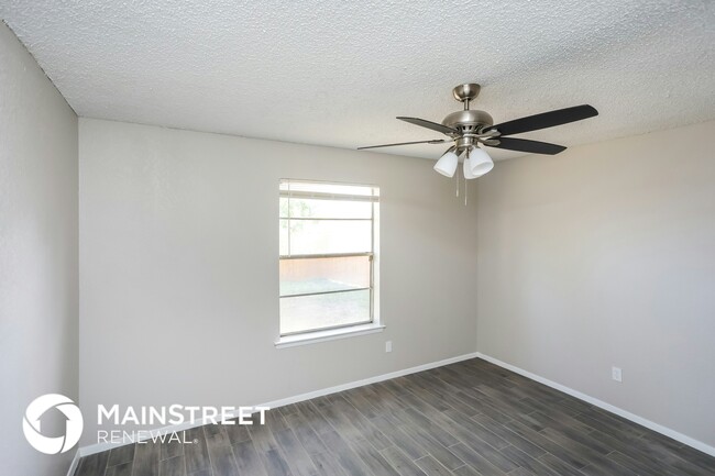 Building Photo - 6409 Stardust Dr S