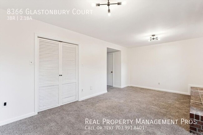 Building Photo - 8366 Glastonbury Ct