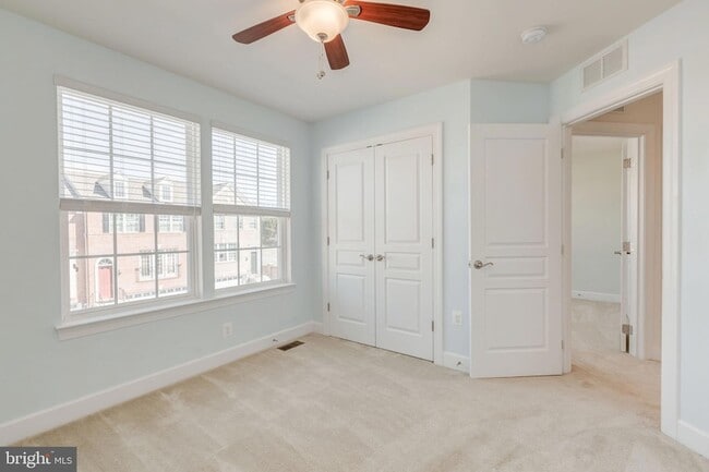 Building Photo - 6266 Summit Point Ct