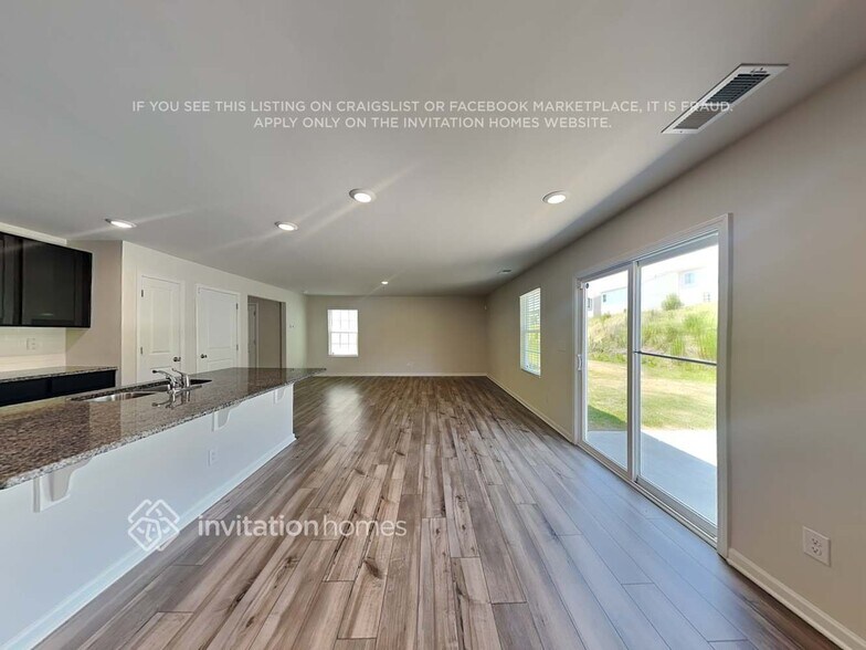 Building Photo - 5129 Cameron Cmns Pkwy