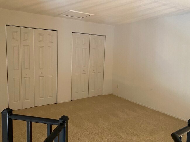 Building Photo - 11 Arbor Club Dr