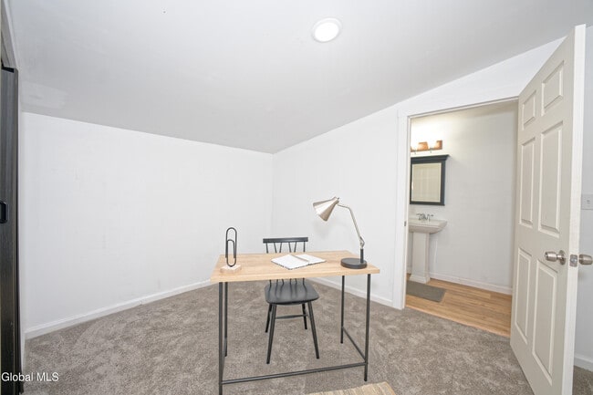 Building Photo - 714 NY-29