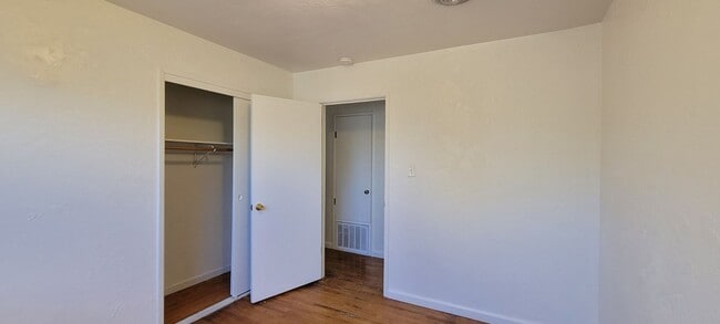 Building Photo - Great Eastside Location Across The Street From Shasta Meadows School