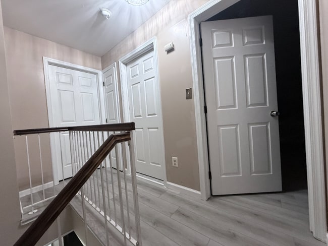 Building Photo - 708 Stony Brook Way