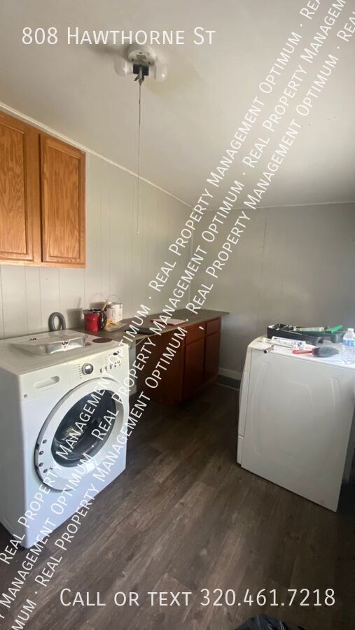 Building Photo - 808 Hawthorne St