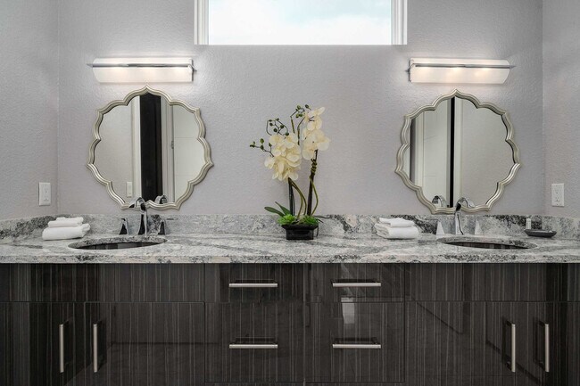 Building Photo - 748 Desert Mountain Ct