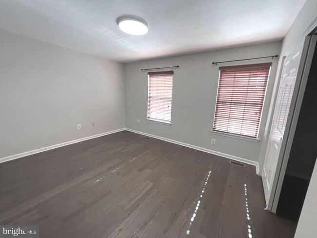 Building Photo - 2724 Oak Leaf Ct