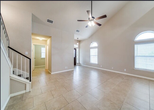 Building Photo - 603 Tom Kemp Dr