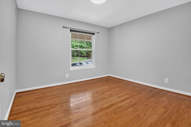 Building Photo - 7621 Tremayne Pl