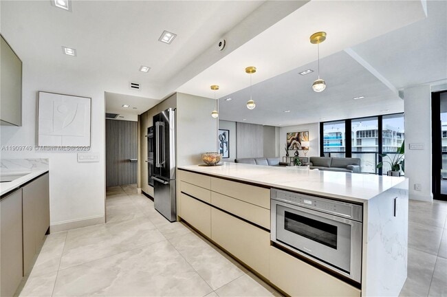 Building Photo - 19667 Turnberry Way