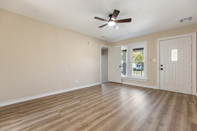 Building Photo - 3120 NW 29th St