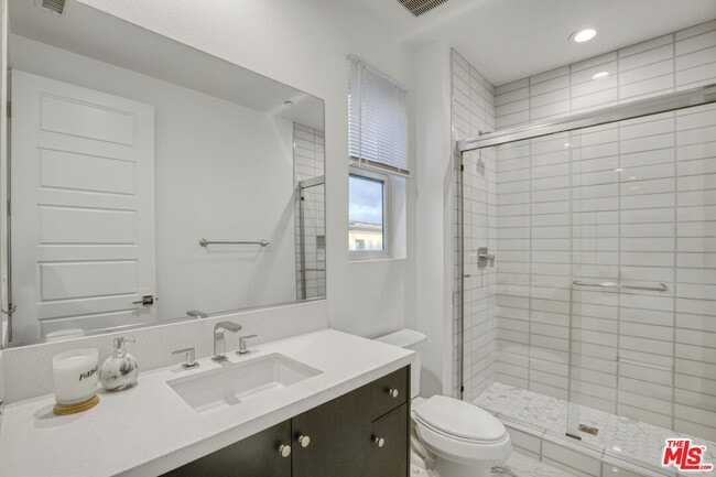 Building Photo - 20248 Willoughby Ln