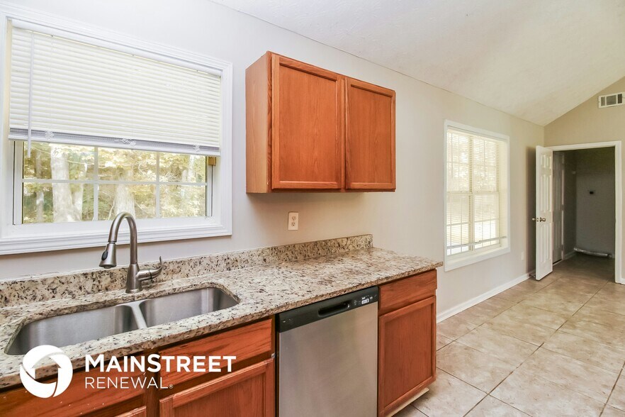 Building Photo - 120 Whitehead Dr
