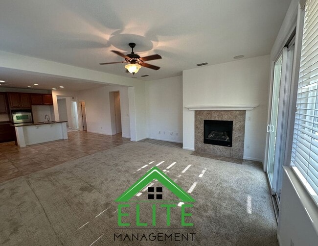 Building Photo - Beautiful 4-Bedroom Home in Desirable Nort...