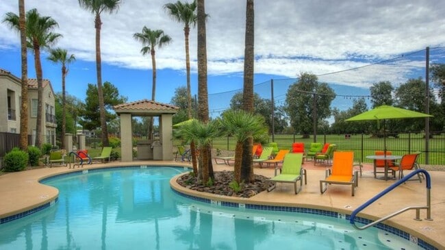 Building Photo - 125 S Alma School Rd