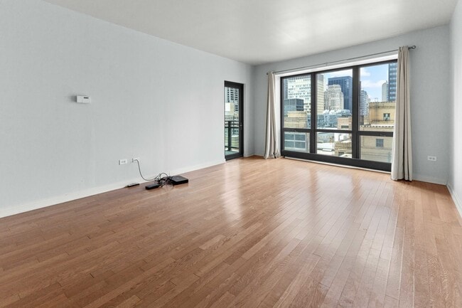 Building Photo - 130 N Garland Ct