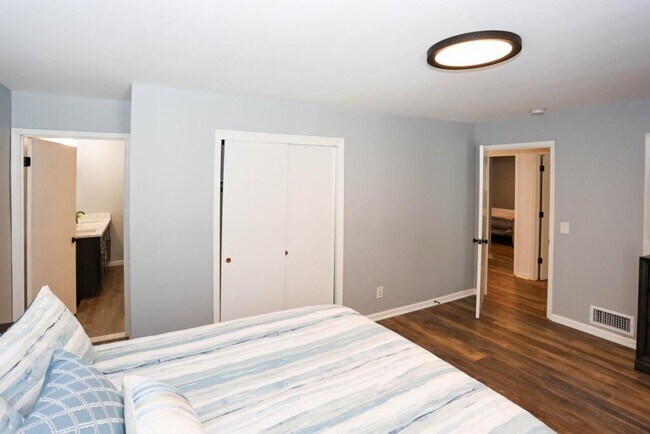 Building Photo - 6157 Orville Dr