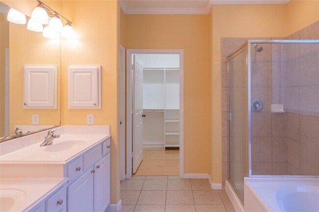 Building Photo - 111 Regan Mead Ct